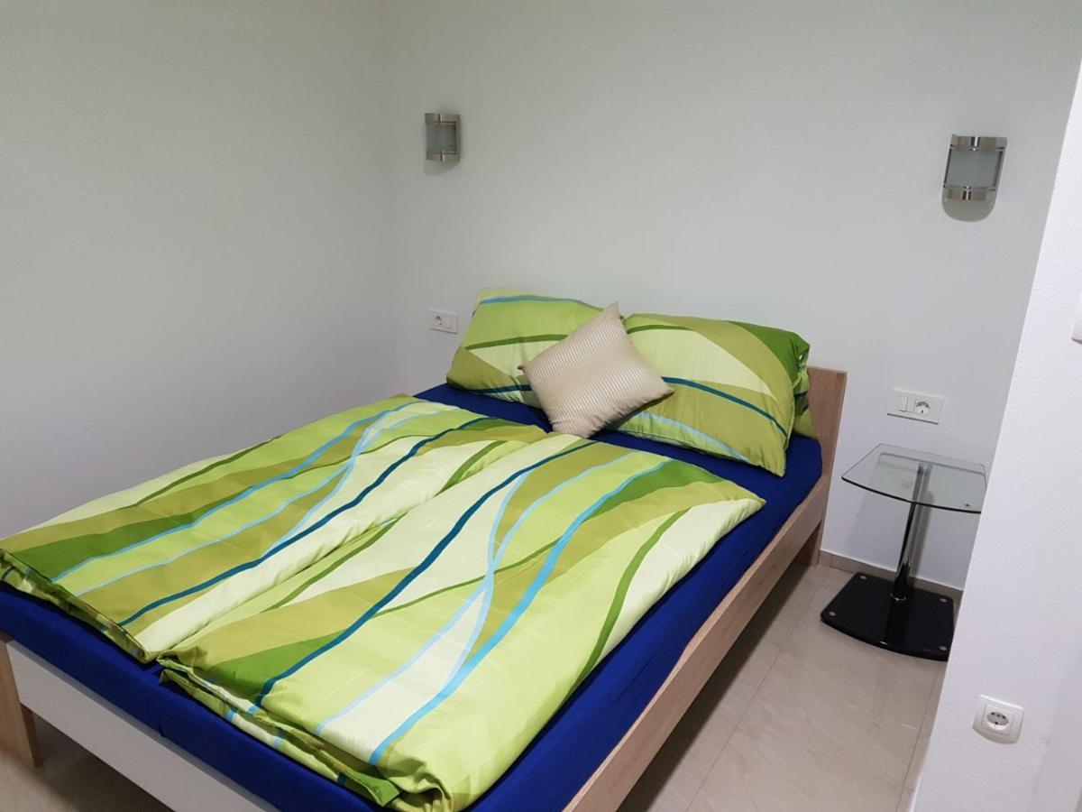 Apartmani Zaric Malinska Luaran gambar