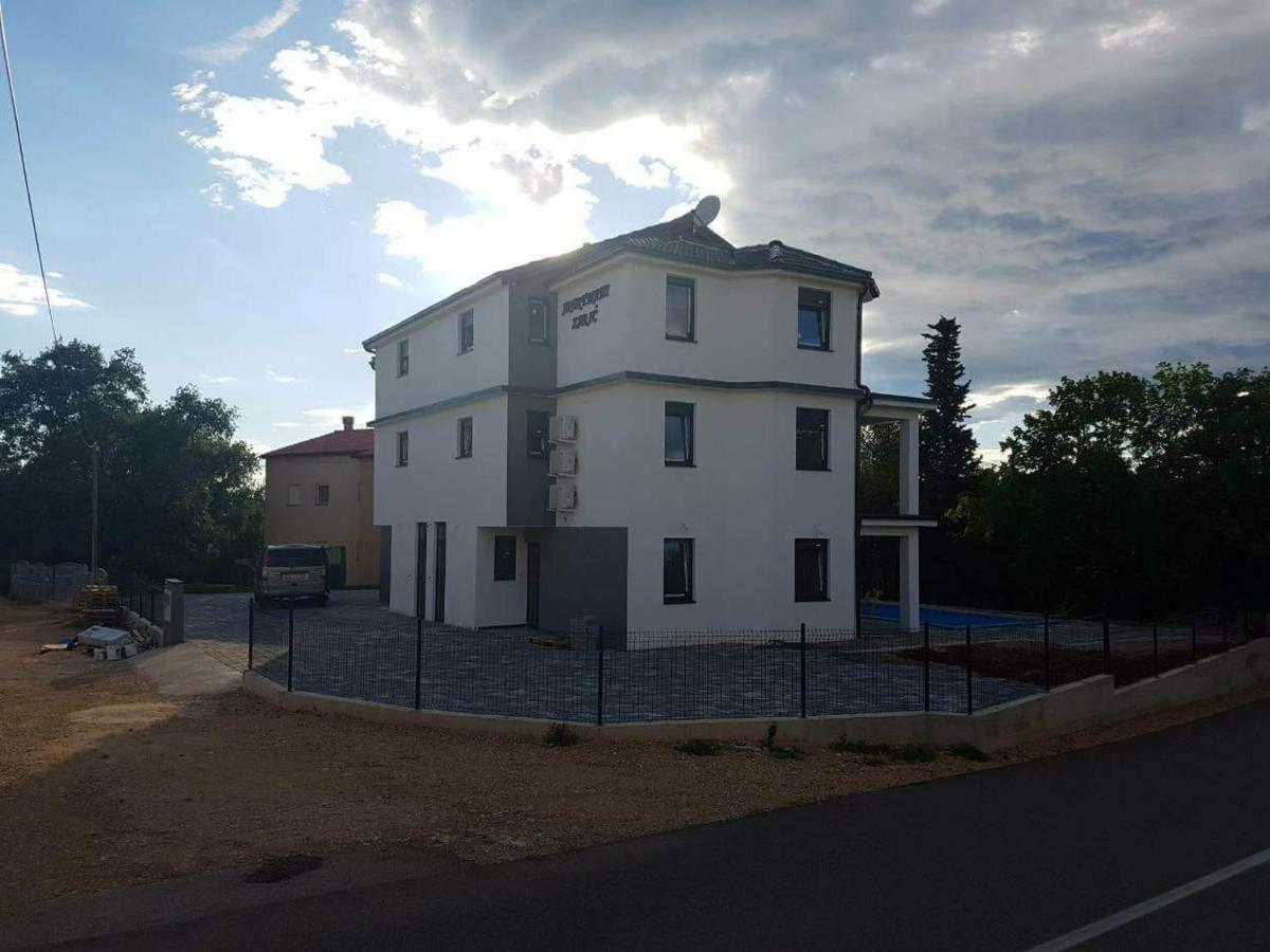 Apartmani Zaric Malinska Luaran gambar