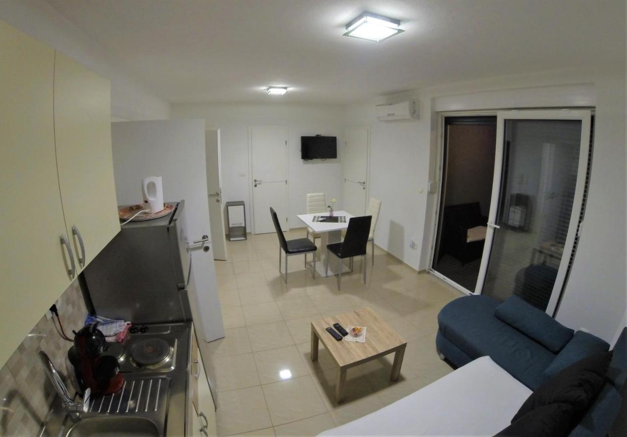 Apartmani Zaric Malinska Luaran gambar