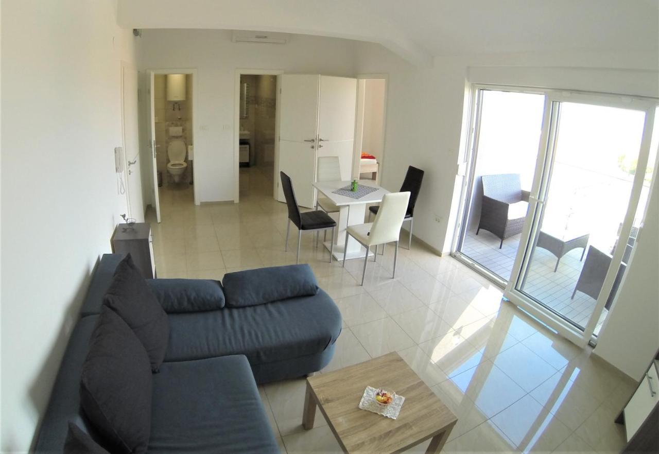 Apartmani Zaric Malinska Luaran gambar