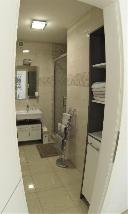 Apartmani Zaric Malinska Luaran gambar