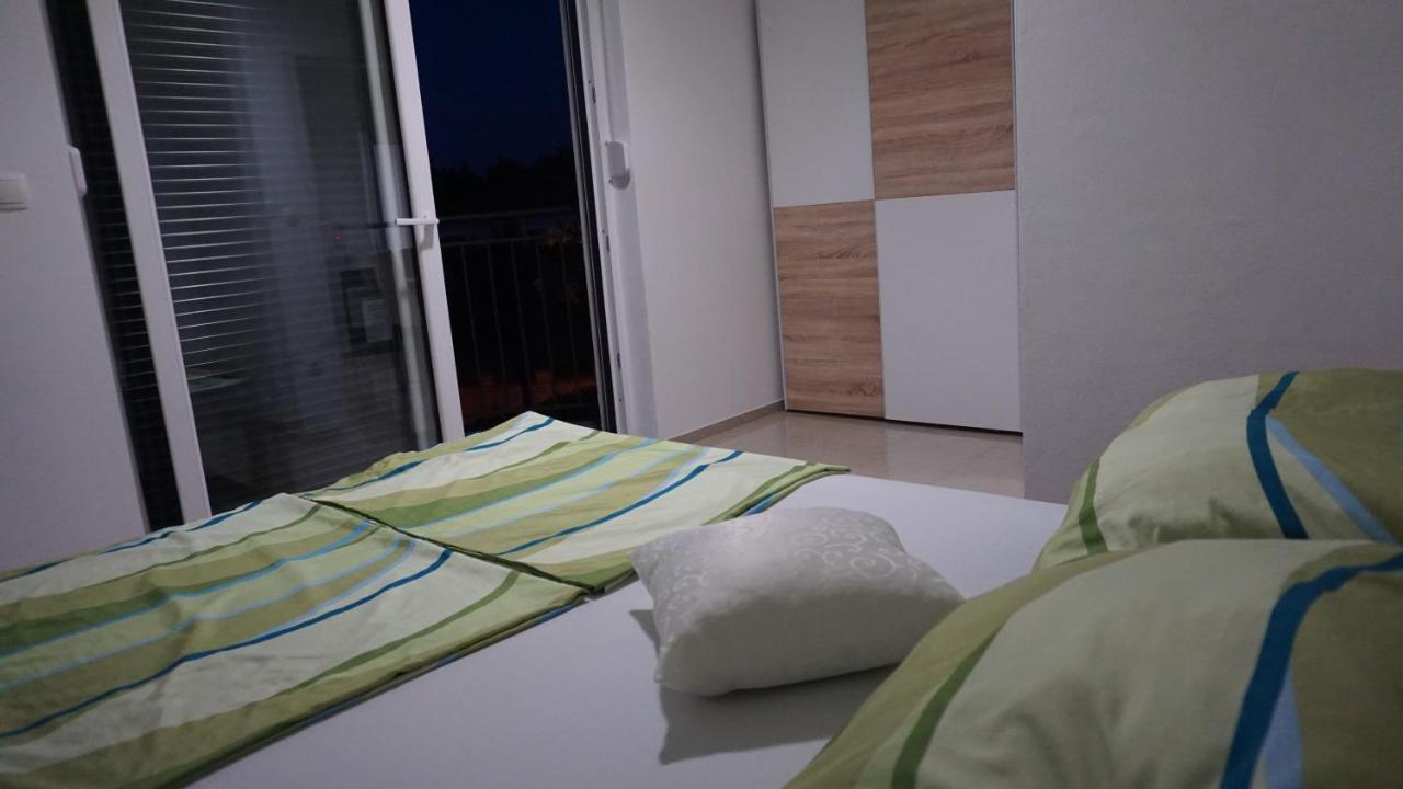 Apartmani Zaric Malinska Luaran gambar