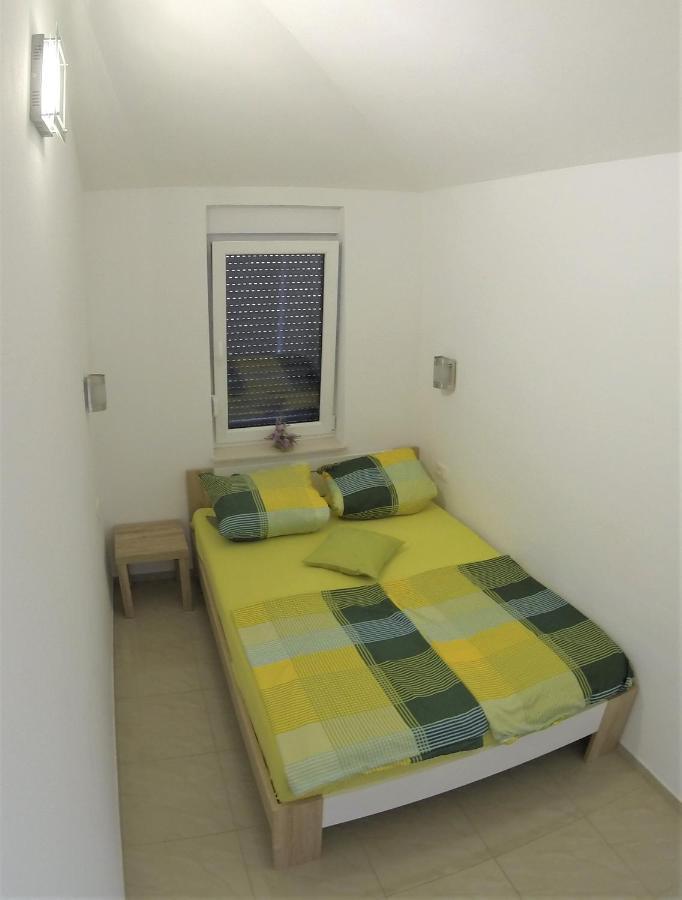 Apartmani Zaric Malinska Luaran gambar