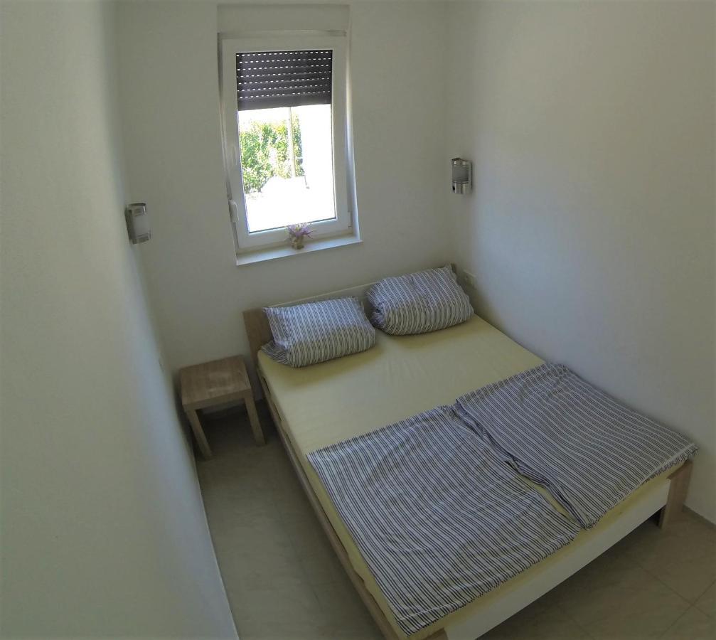Apartmani Zaric Malinska Luaran gambar