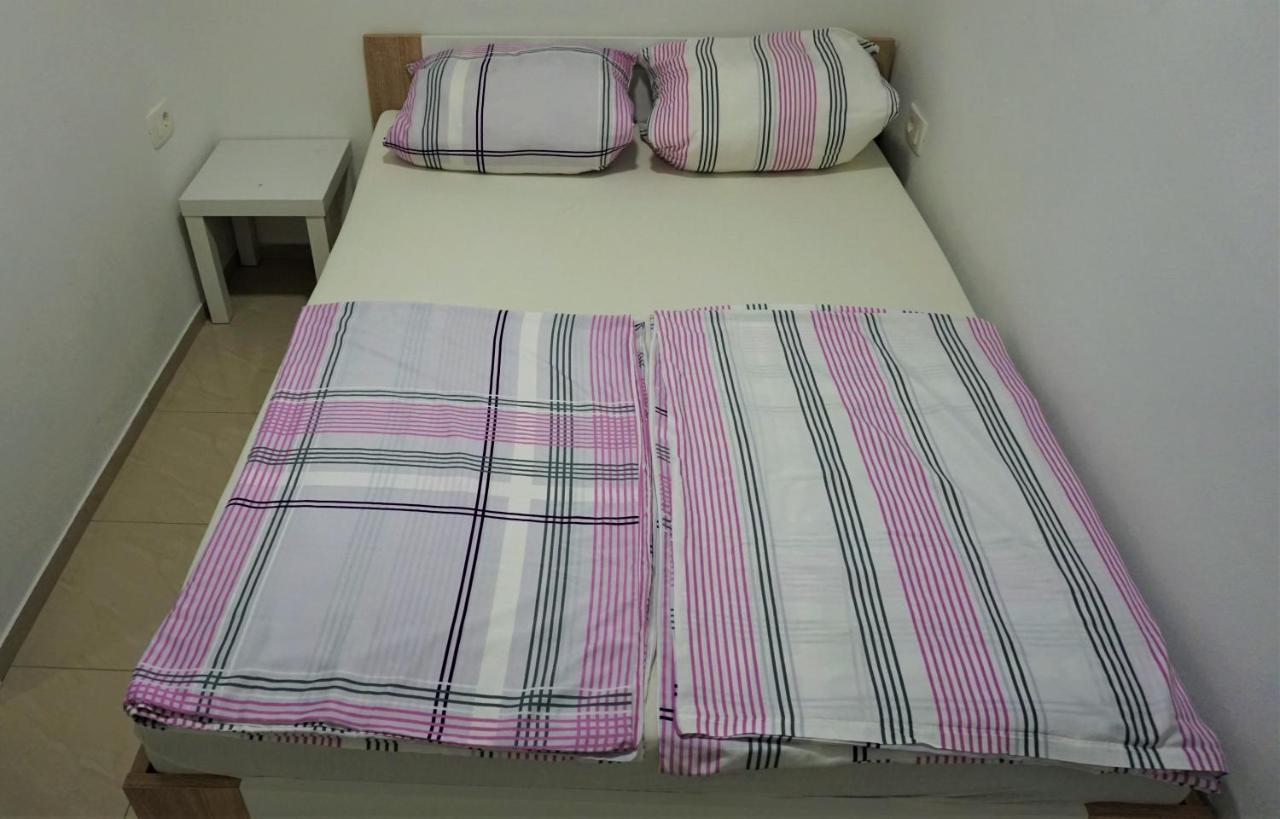 Apartmani Zaric Malinska Luaran gambar